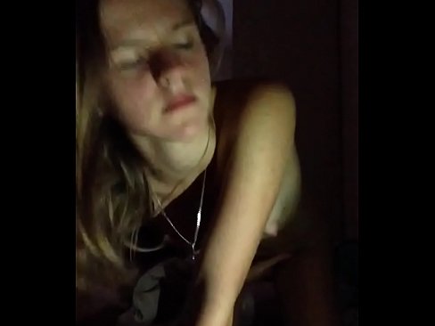 ❤️ Mae merch yn masturbates a cums ❤️ Rhyw super wrthon ni ❤